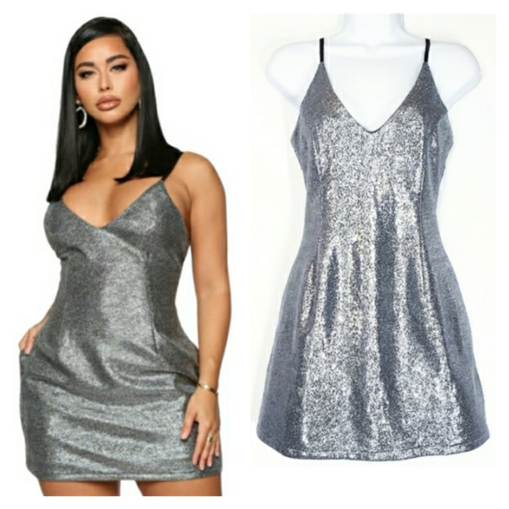 FASHION NOVA Metallic Silver Foil Sleeveless Mini Cocktail Party Dress Medium